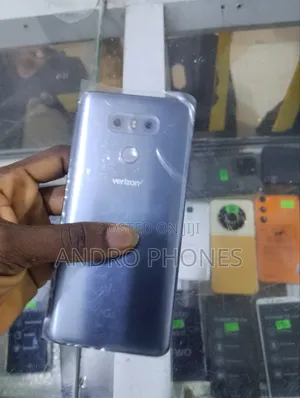 LG G6 64 GB Gray