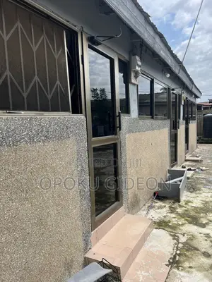 1bdrm Room & Parlour in Canada, Olebu for rent