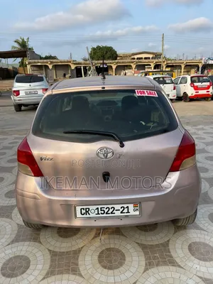 Toyota Vitz 2010 Beige