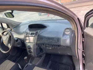 Toyota Vitz 2010 Beige