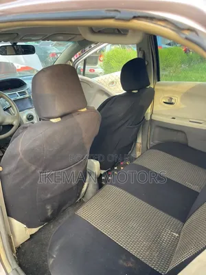 Toyota Vitz 2010 Beige
