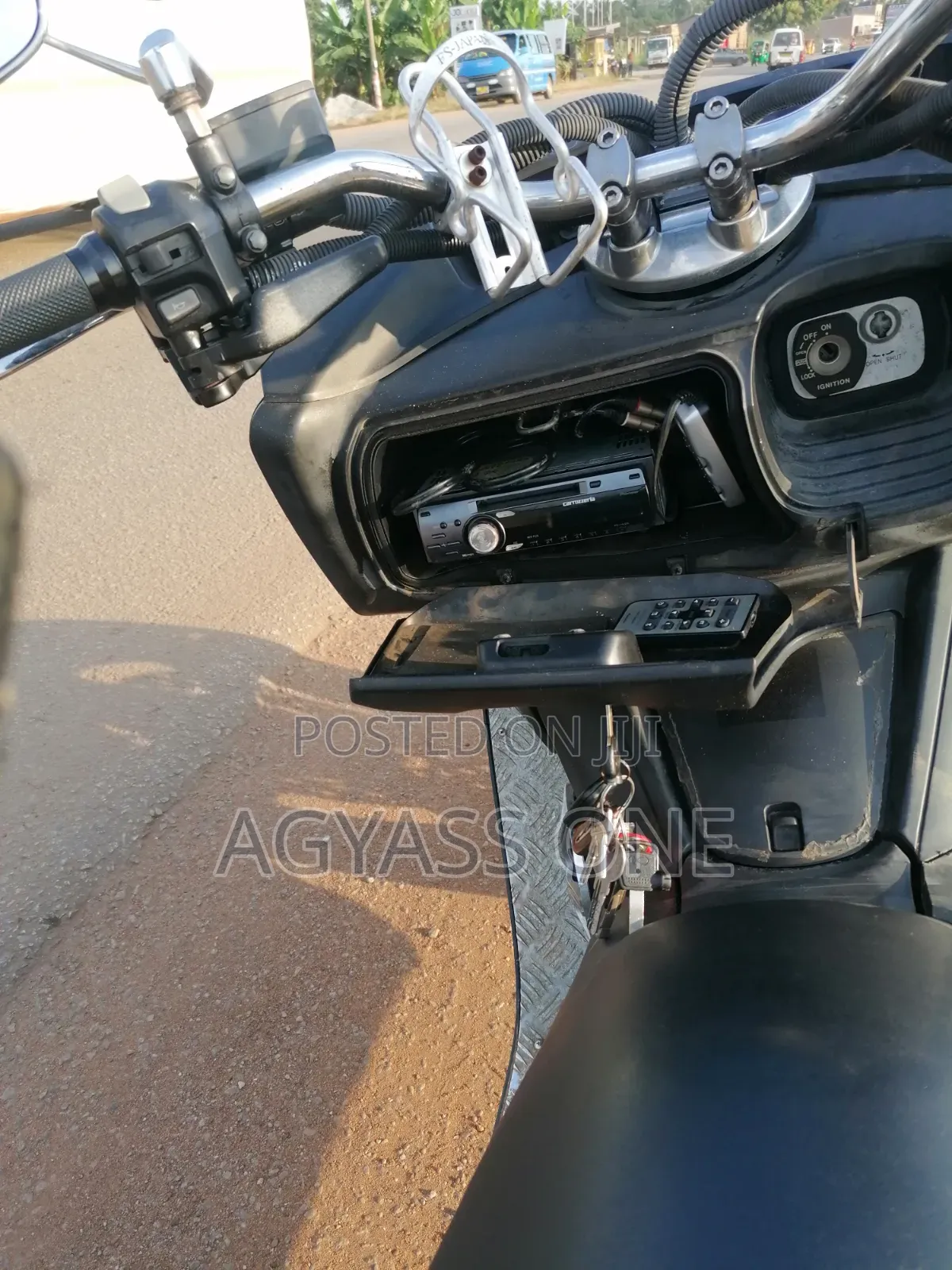 Yamaha 2010 Black
