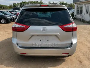 Toyota Sienna 2013 Gray