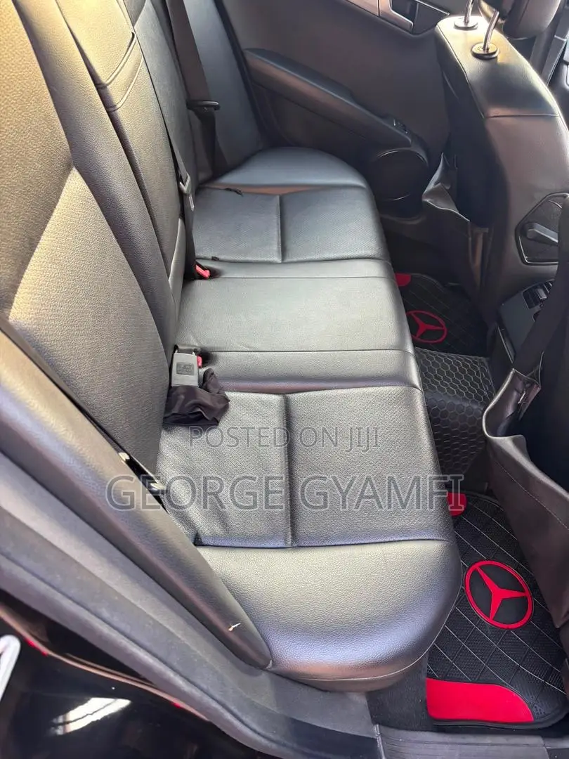 Mercedes-Benz C250 2013 Black