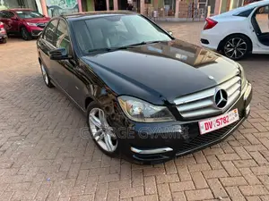 Mercedes-Benz C250 2013 Black