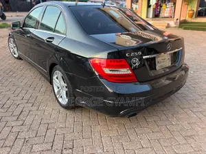 Mercedes-Benz C250 2013 Black
