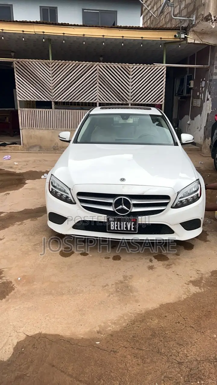 Mercedes-Benz C300 2019 White