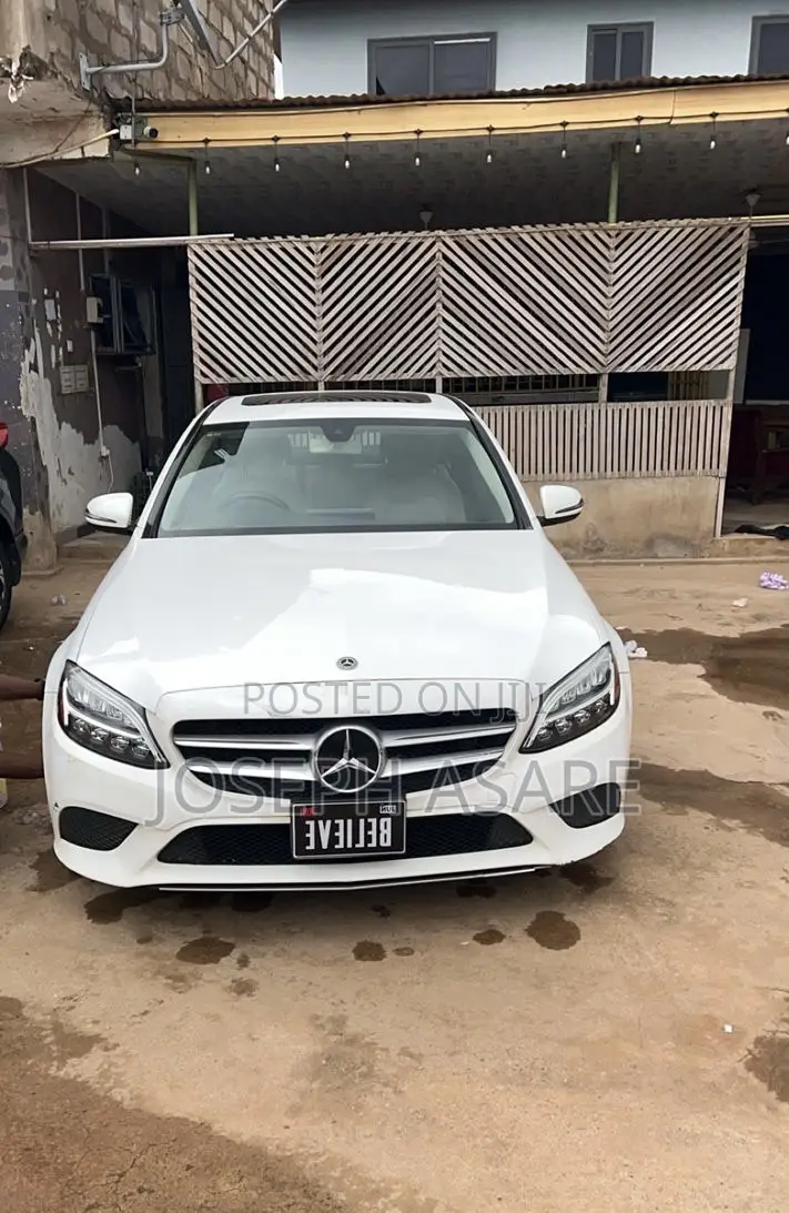 Mercedes-Benz C300 2019 White