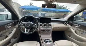 Mercedes-Benz C300 2019 White