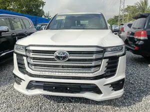 New Toyota Land Cruiser 2025 Gray