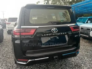 New Toyota Land Cruiser 2025 Black