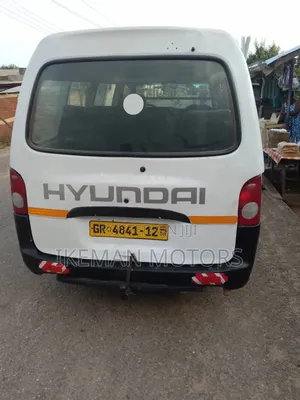 Hyundai H-100 2002 White