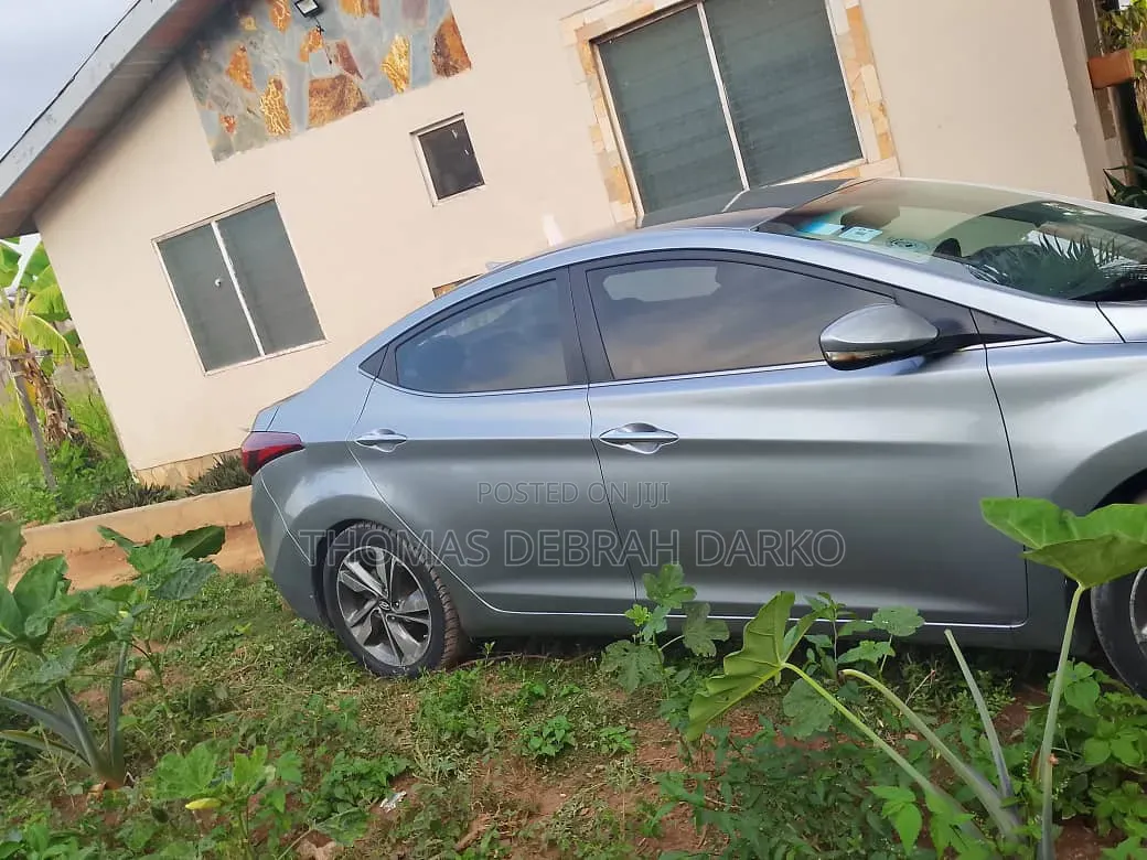 Hyundai Elantra 2015 Silver