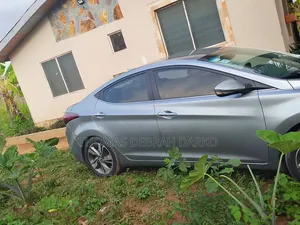 Hyundai Elantra 2015 Silver