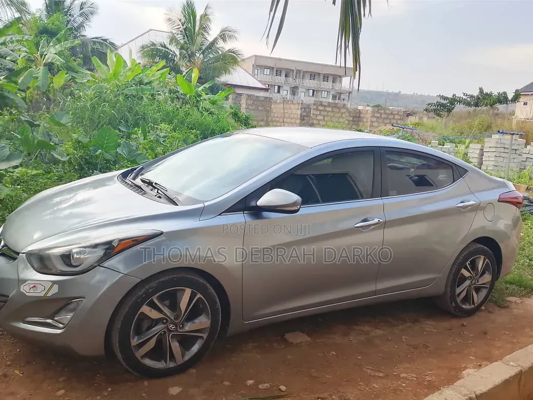 Hyundai Elantra 2015 Silver