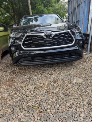 Toyota Highlander LE AWD 2023 Black