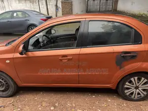 Chevrolet Aveo 2007 Orange