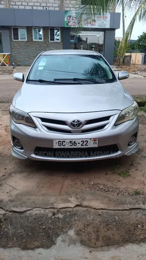Toyota Corolla 2013 Silver