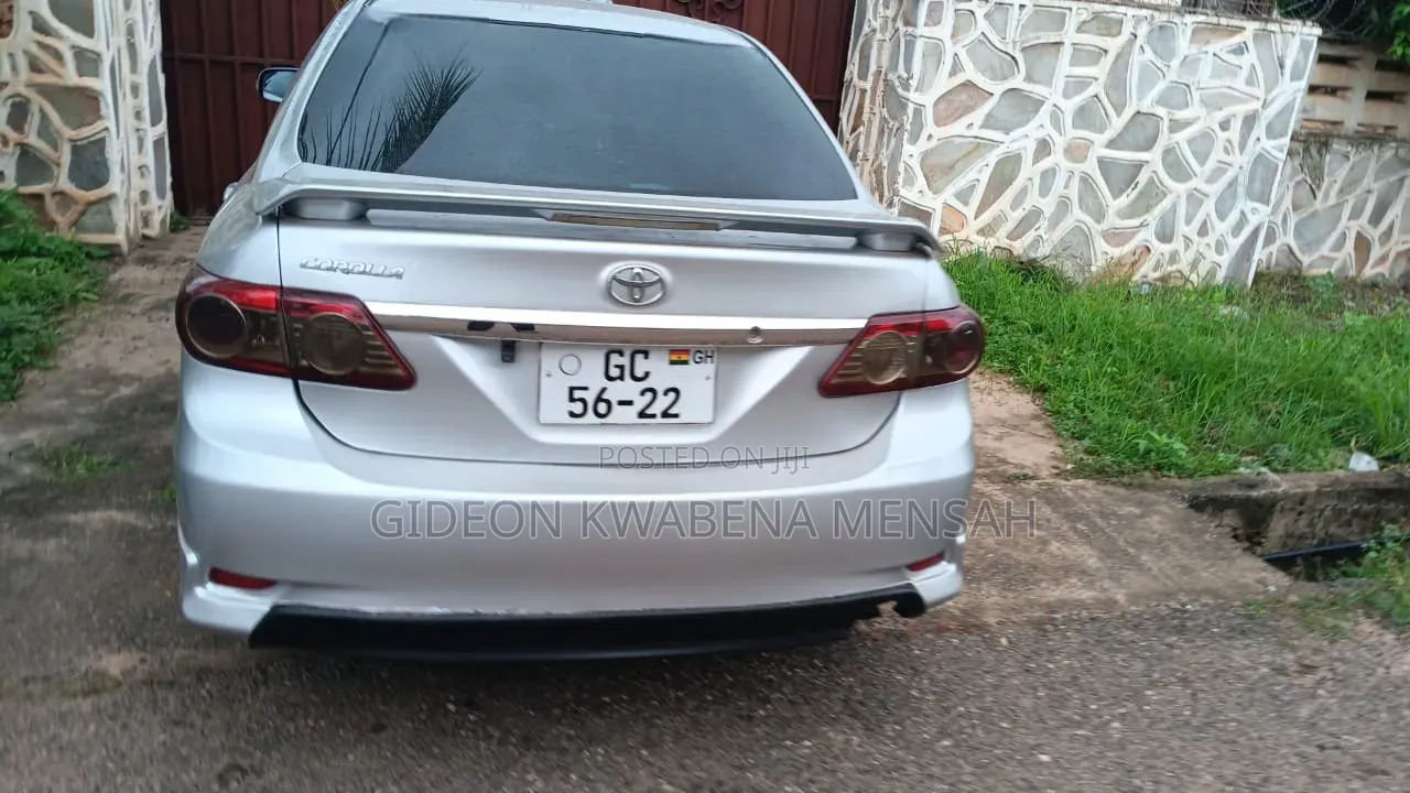 Toyota Corolla 2013 Silver