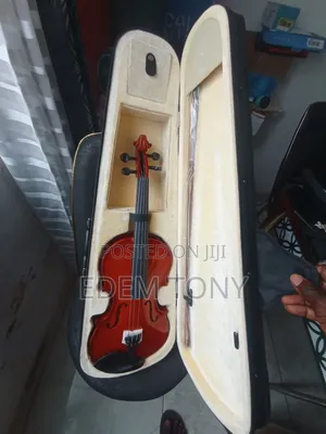 Vhienna Violins- Beginner Violin Set, Available in 4/4