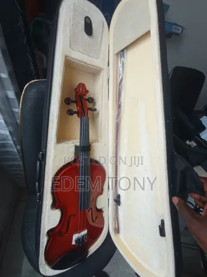 Vhienna Violins- Beginner Violin Set, Available in 4/4