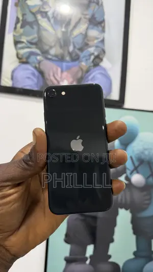 Apple iPhone SE (2020) 64 GB Black