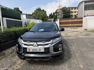 Mitsubishi Outlander 2021 Black