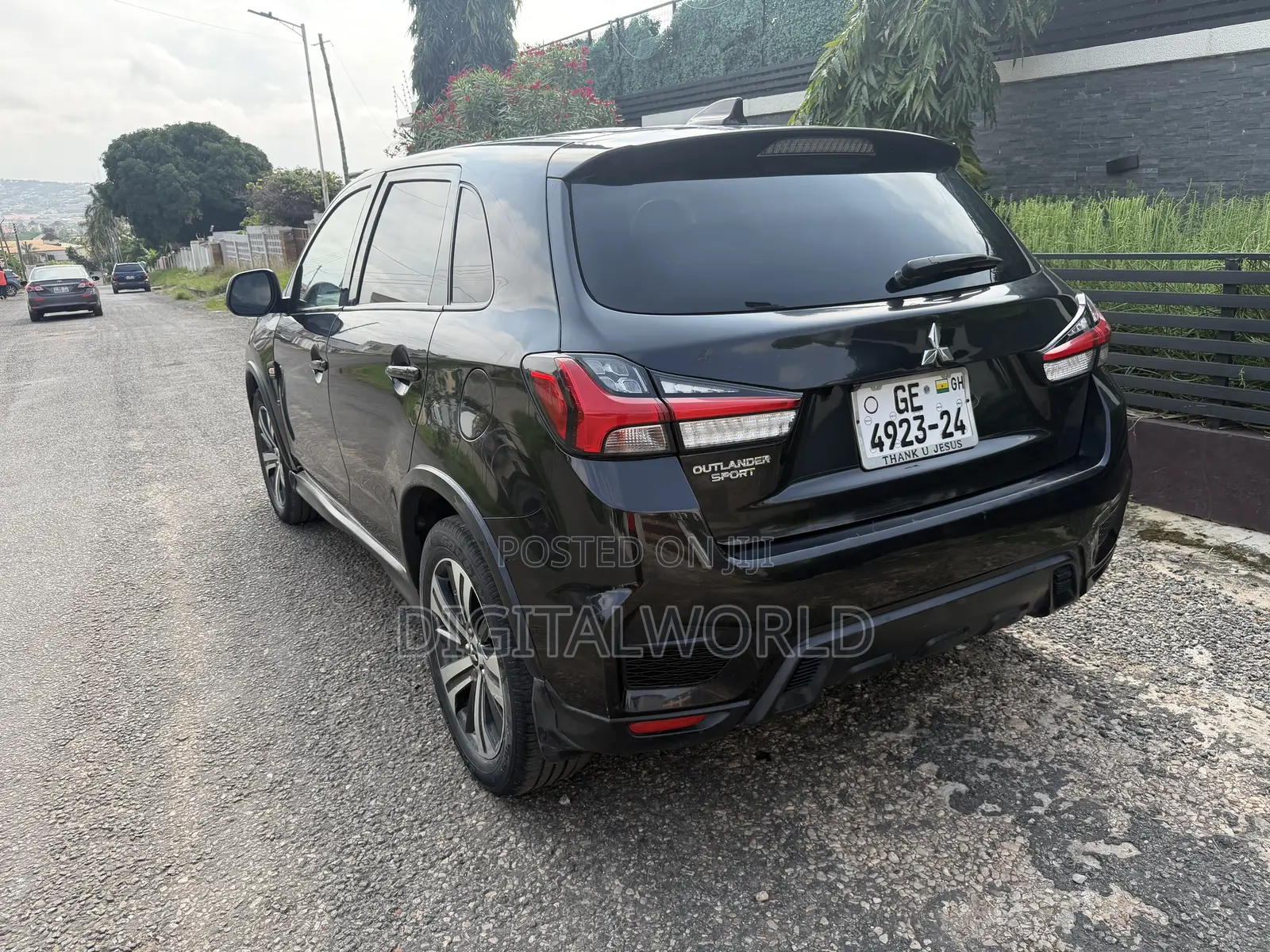 Mitsubishi Outlander 2021 Black