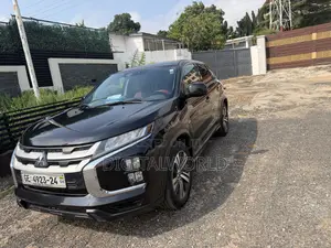 Mitsubishi Outlander 2021 Black