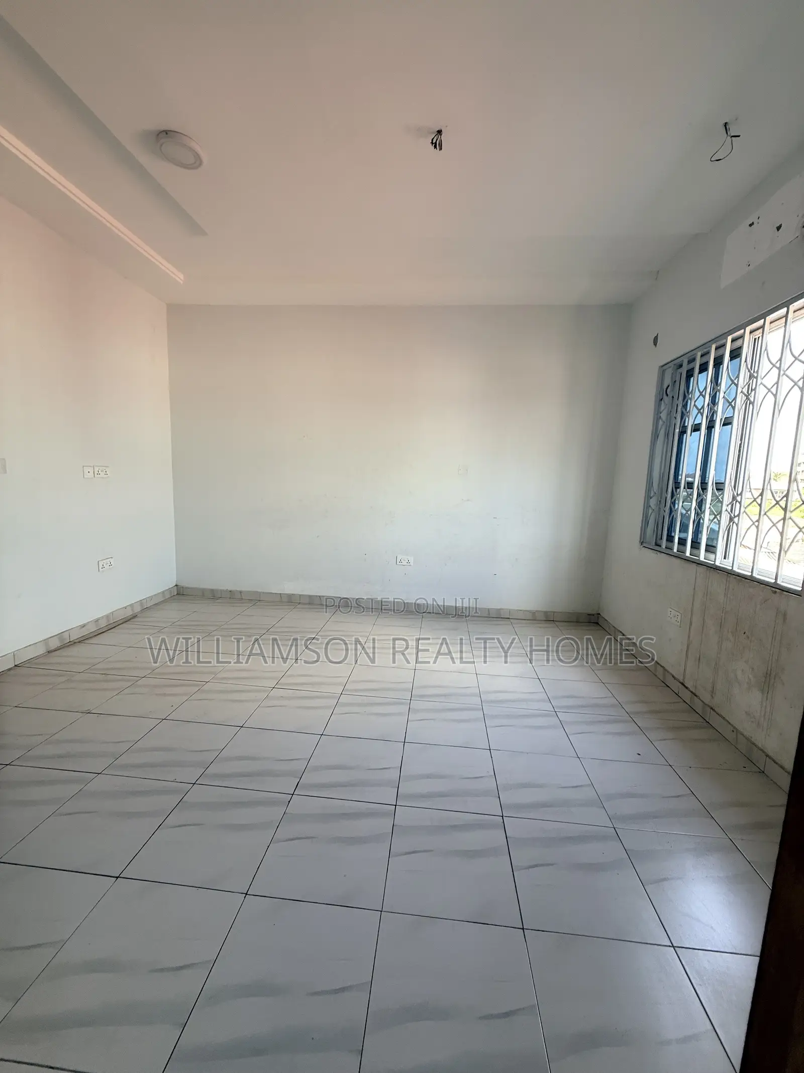2bdrm Apartment in Community 18 Area, Spintex for rent