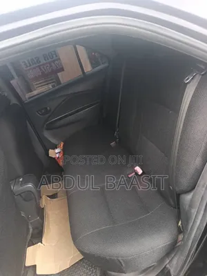 Toyota Yaris 2011 Black