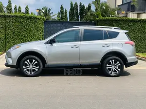Toyota RAV4 2017 Silver