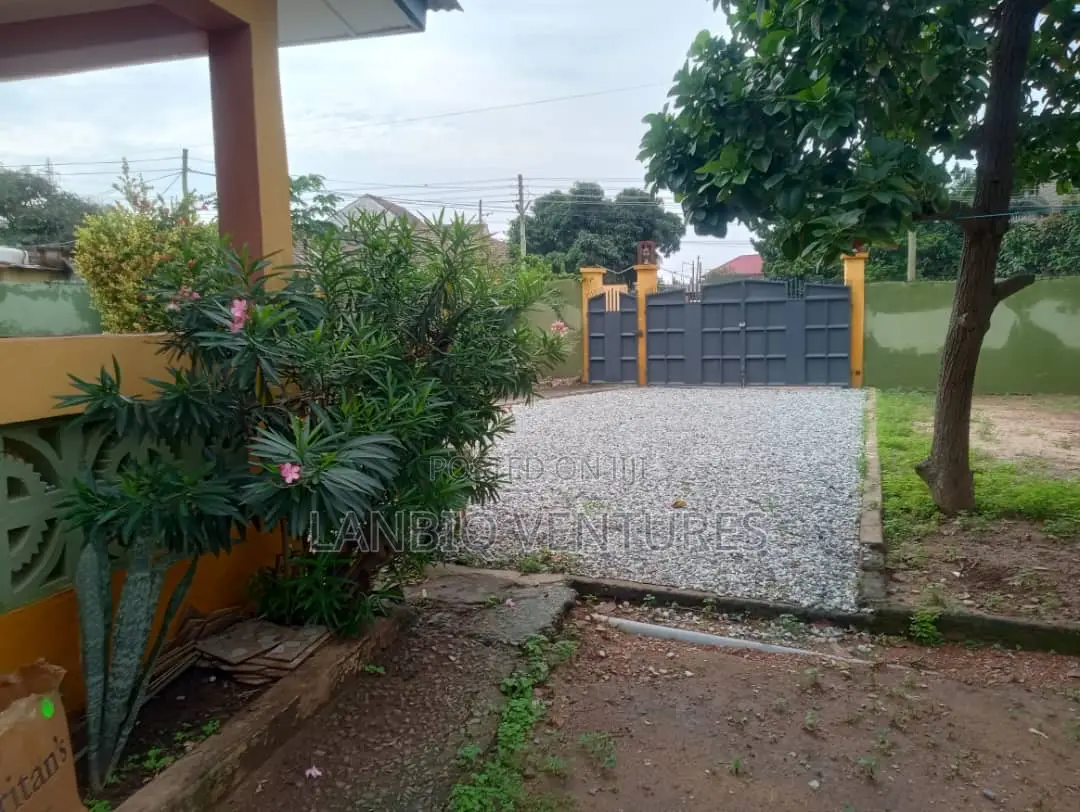 3bdrm House in Lapaz for rent
