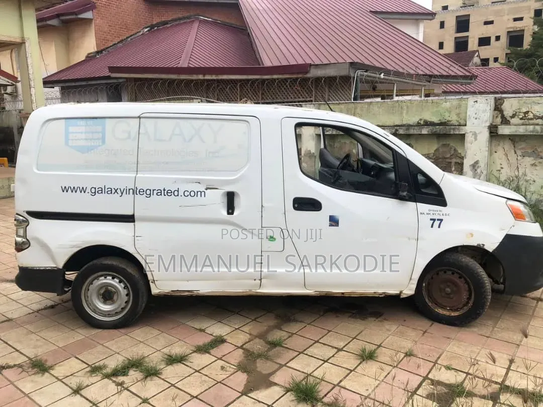 Nissan NV200 2017 White