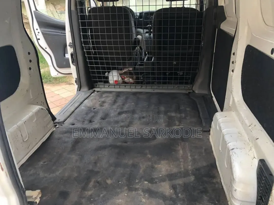 Nissan NV200 2017 White