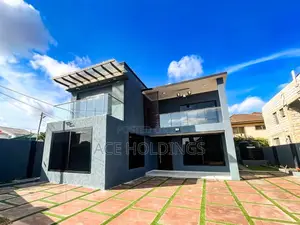 5bdrm Mansion in Adjiringanor, Adjiriganor for sale