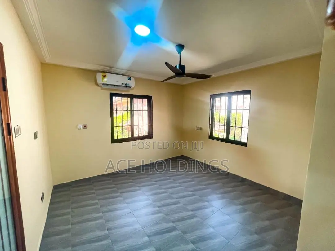 5bdrm Mansion in Adjiringanor, Adjiriganor for sale