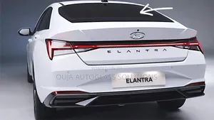 2022 Hyundai Elantra Heated Back Window Back Glass Available