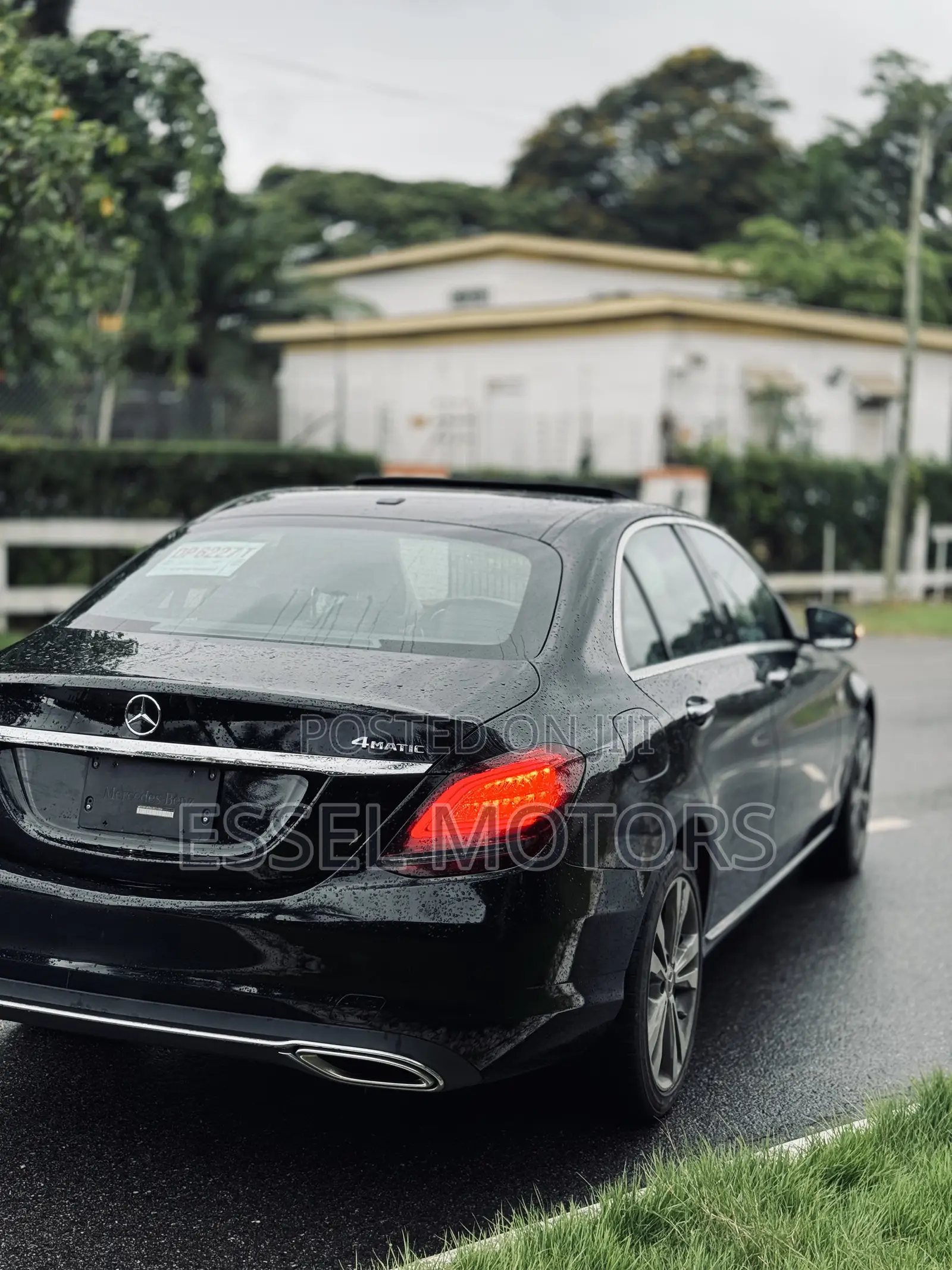 Mercedes-Benz C300 2020 Black
