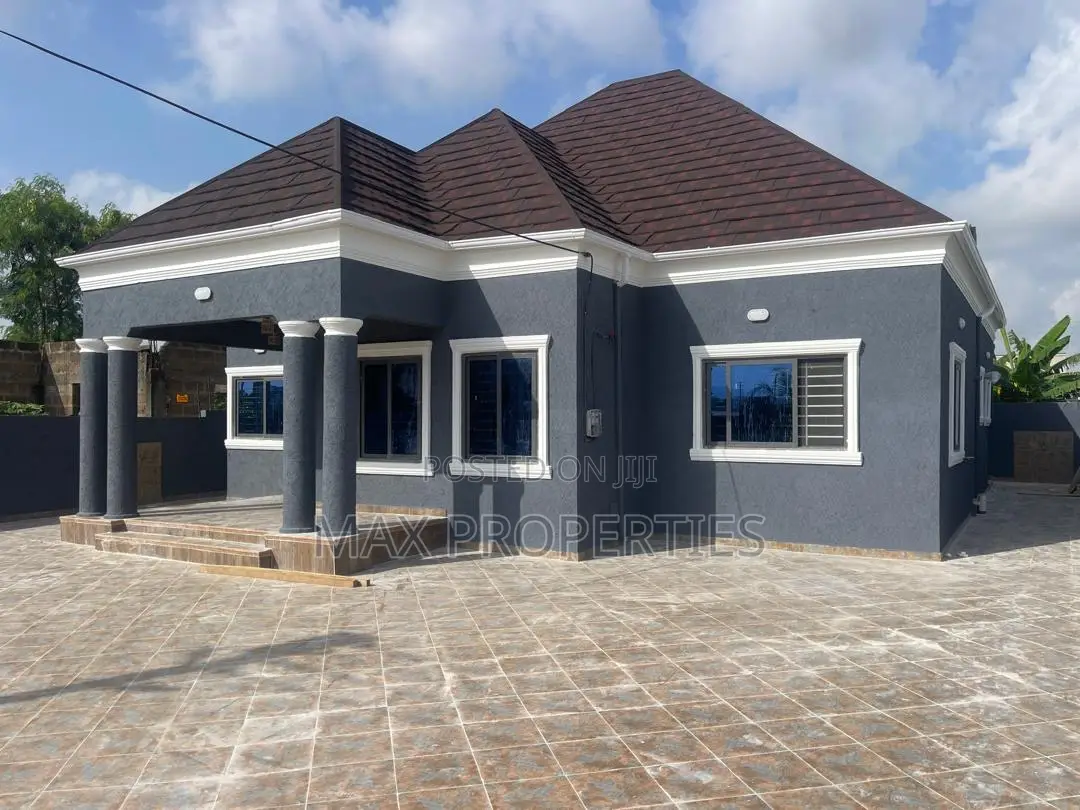 3bdrm House in Pokuase for sale