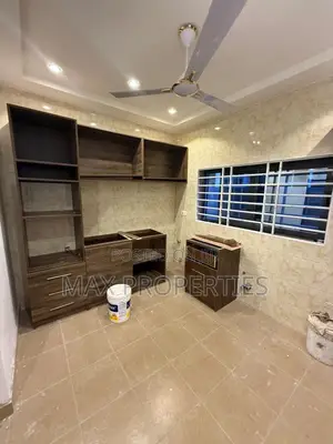 3bdrm House in Pokuase for sale