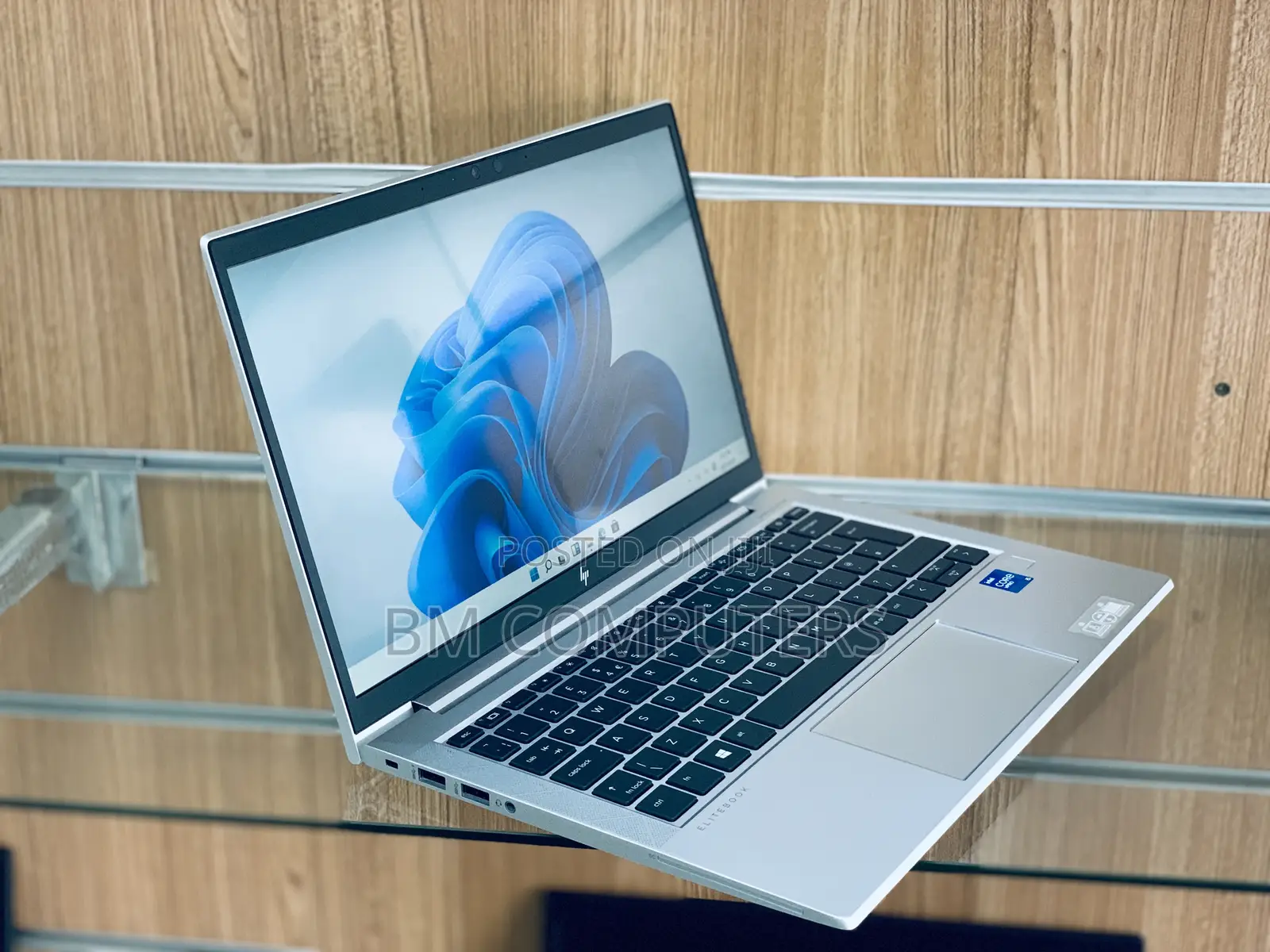 Laptop HP EliteBook 830 G8 8GB Intel Core i5 SSD 256GB