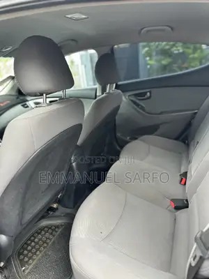 Hyundai Elantra SE 4dr Sedan (1.8L 4cyl 6A) 2015 Red