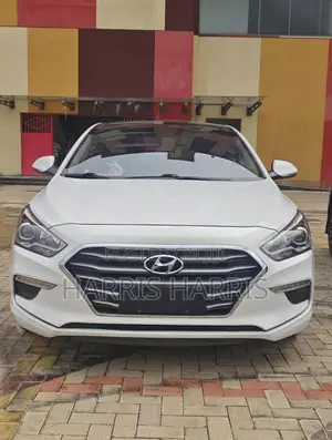 Hyundai Elantra 2019 White