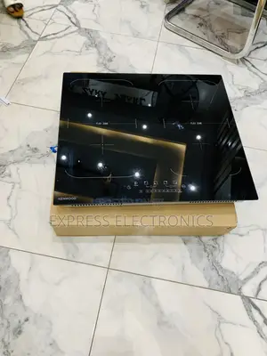 Ultra Modern Sleek Kenwood Electric 4 Burner Built In
