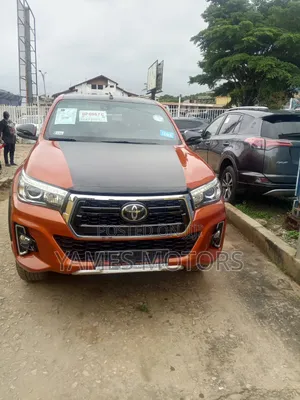 Toyota Hilux Revo Double Cab Deisel 2.4 RWD 2019 Beige