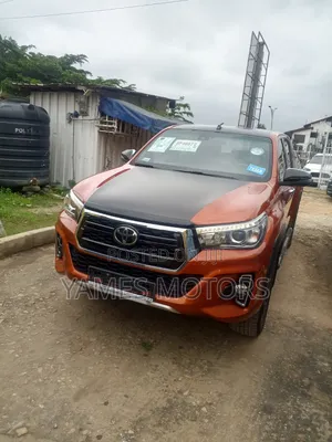 Toyota Hilux Revo Double Cab Deisel 2.4 RWD 2019 Beige