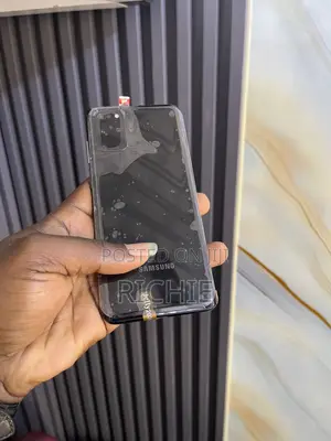 New Samsung Galaxy S20+ 5G 128 GB Black