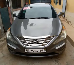 Hyundai Sonata SE 2.0T Sedan FWD (2.0L 4cyl 6A) 2013 Gray
