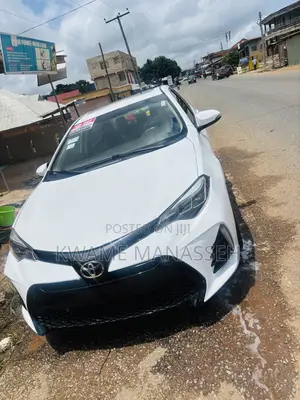 Toyota Corolla LE Eco 4dr Sedan (1.8L 4cyl CVT) 2016 White